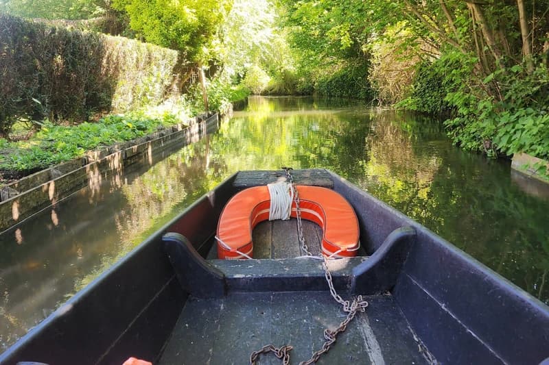 Balade dans les Hortillonnages d’Amiens : une escapade nature au cœur de la Somme