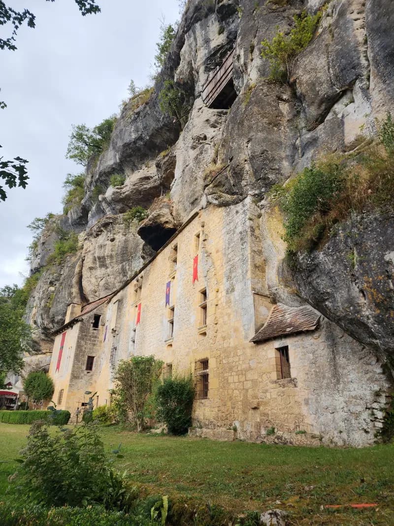 L’étonnante Maison Forte de Reignac