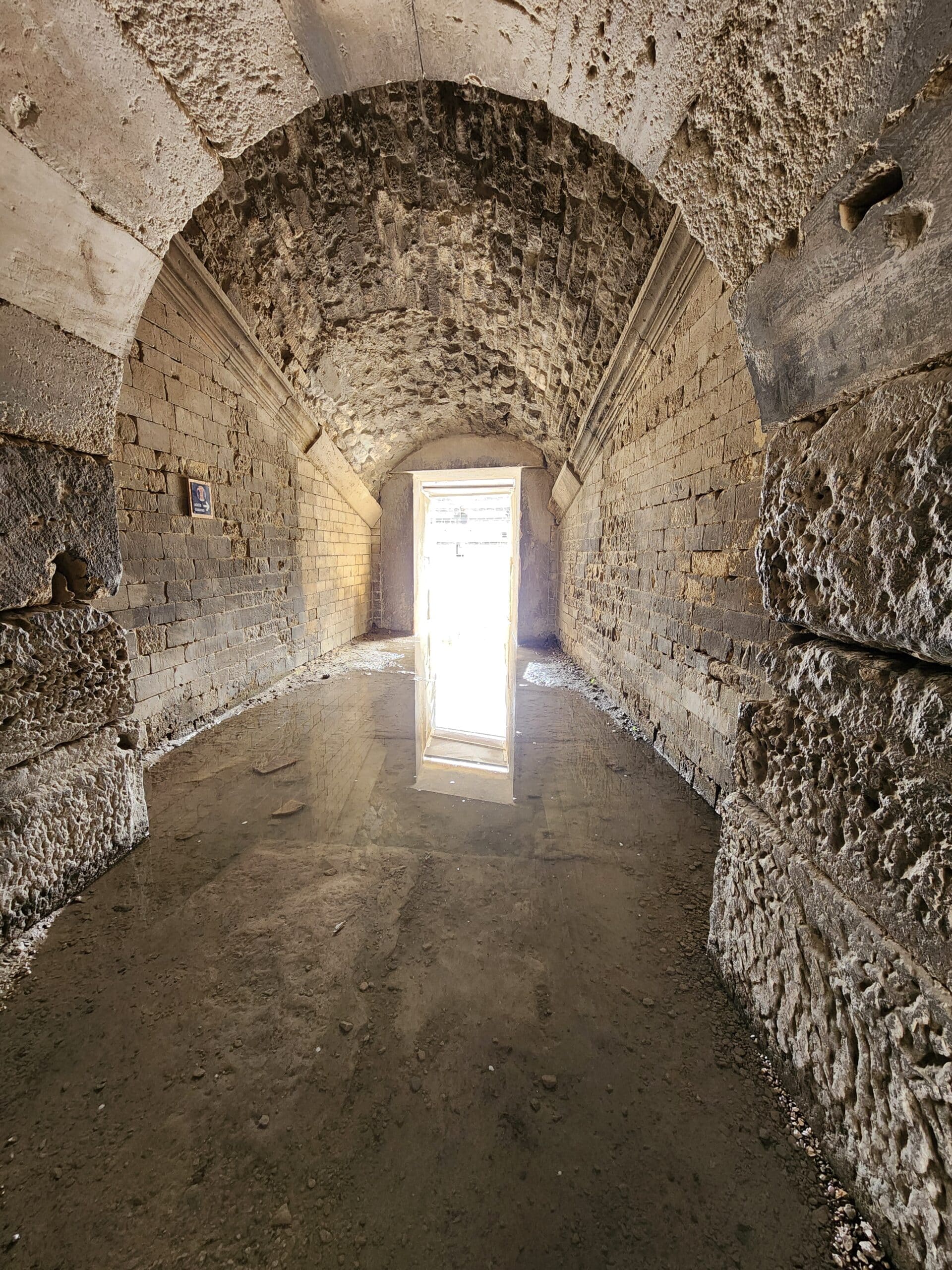 couloir d'accès dans l'arène