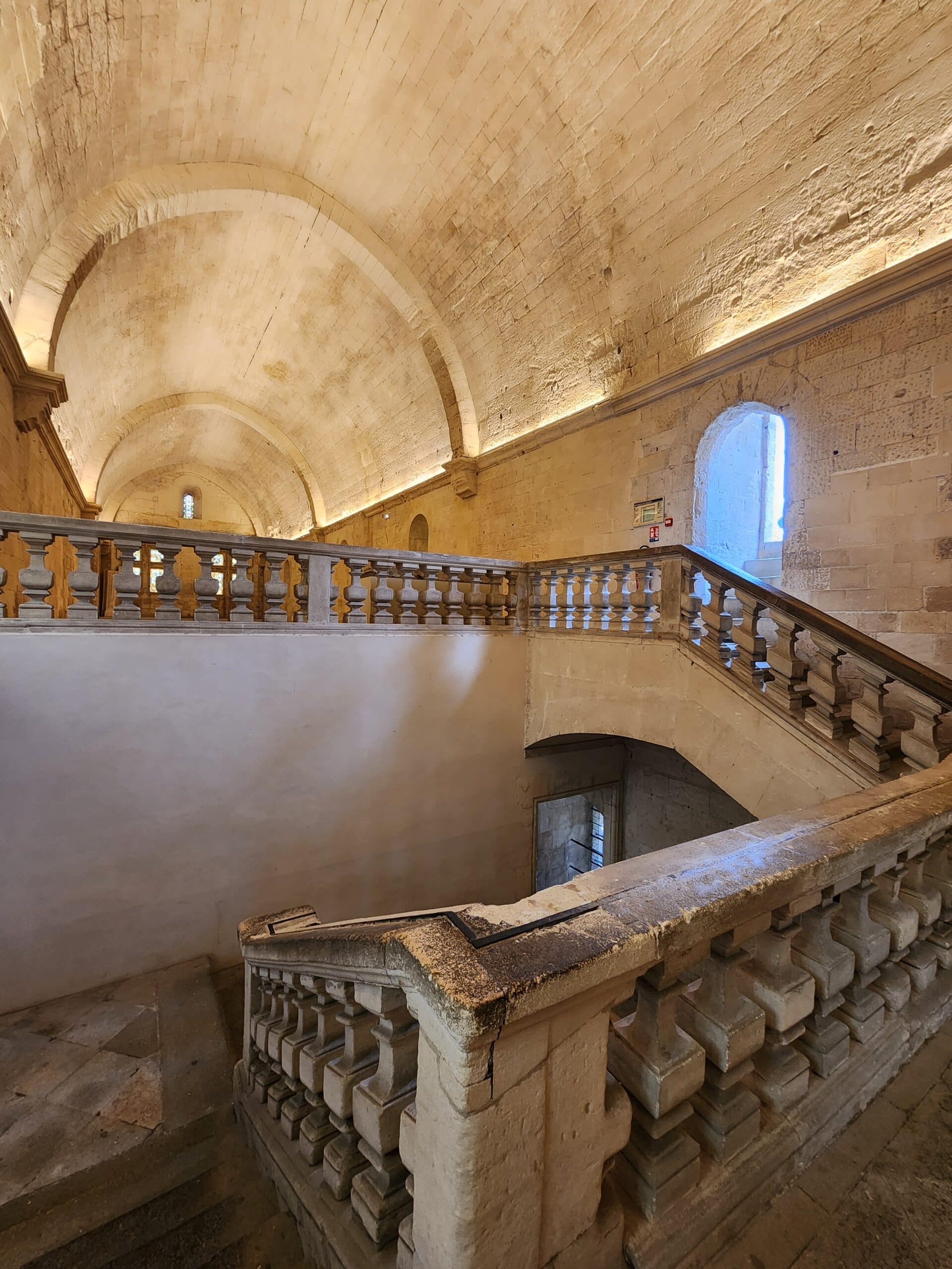 escaliers du cloître
