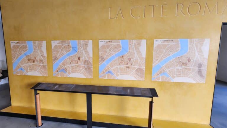Evolution de la ville d'Arles