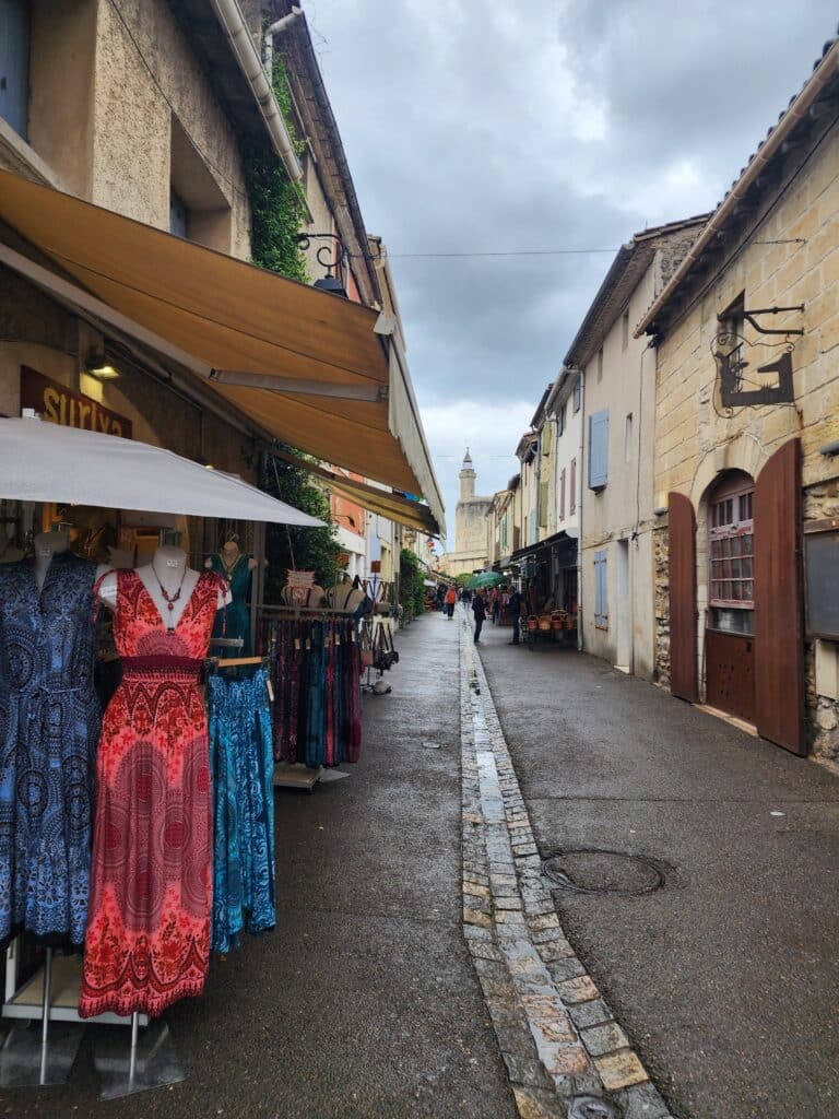 Magasin de robes à Aigues-Mortes