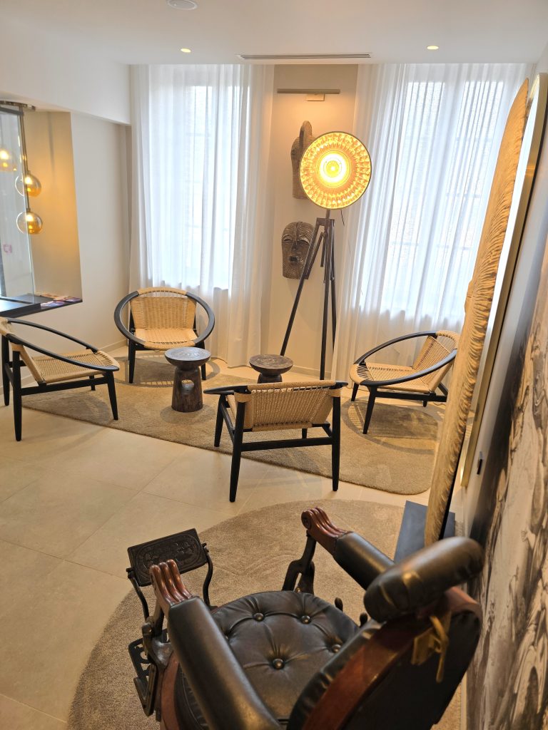 hotel-laperouse-salle-repos