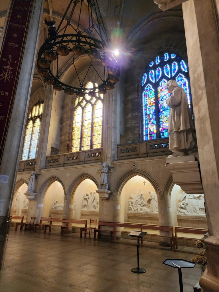 intérieur de l'église