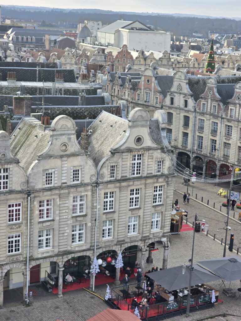 marche-noel-arras-journee-vue-place